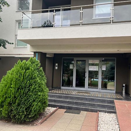 Tranzzit Airport Apartament Otopeni Exterior foto